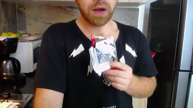 michacosio online show from October 28, 2:36 am