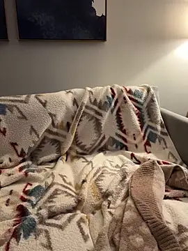 8inchHOLEpunch online show from January 21, 3:06 am