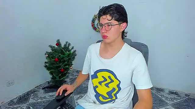 patrik 027 online show from December 18, 1:34 pm