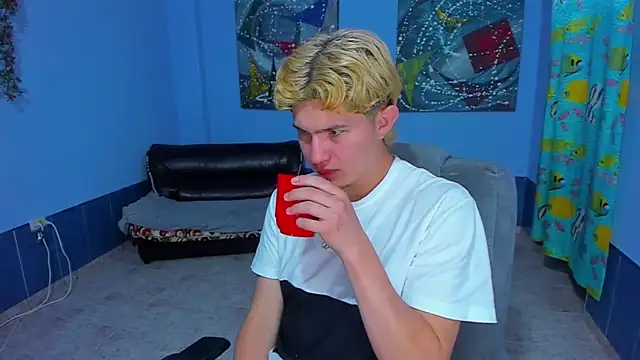 patrik 027 online show from September 13, 4:13 am