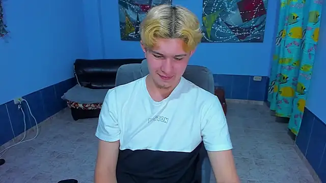 patrik 027 online show from September 16, 6:14 am