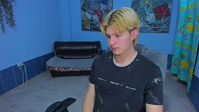 patrik 027 online show from September 22, 6:40 pm