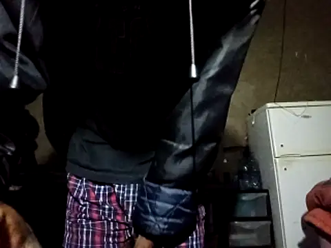 clintsix online show from April 3, 10:17 pm