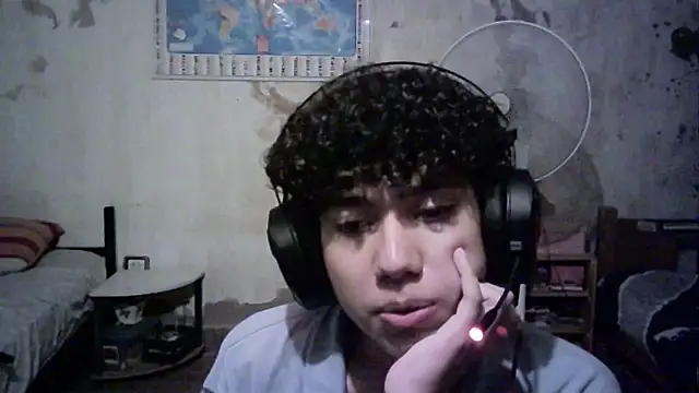 Emv2 online show from December 12, 4:59 am