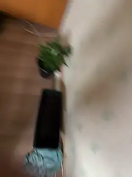 CoolBiDude online show from April 9, 4:02 pm