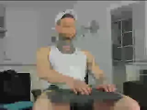  jamesleandros1 online show from December 2, 9:37 pm