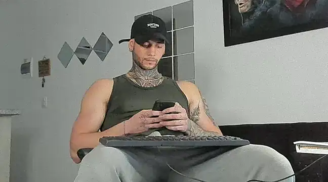  jamesleandros1 online show from March 4, 9:54 pm