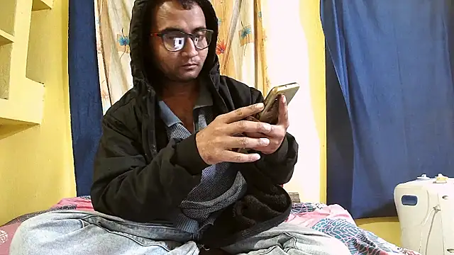 Cute boy2000 online show from December 31, 10:12 pm