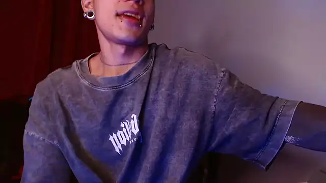 AlbertBernal69 online show from July 8, 2:59 am