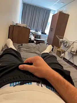 Snapshot of mihaixxx1 chatting on September 14, 1:46 pm mihaixxx1 online show from September 14, 1:46 pm