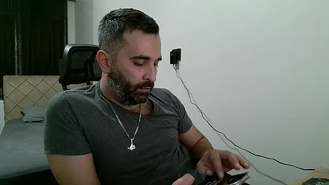 tgltplsr online show from January 8, 1:33 am