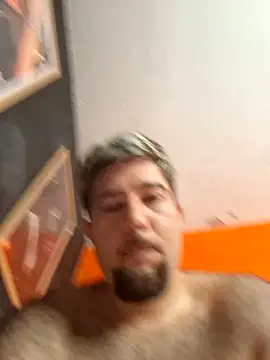 juuuaniii online show from June 24, 8:28 am