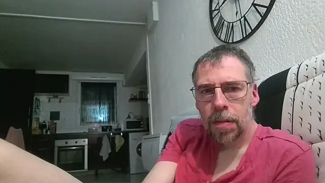 ptitcanard60600 online show from April 21, 8:48 pm