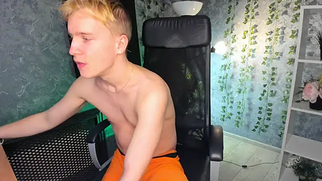 AlexxSweet online show from December 22, 10:28 am