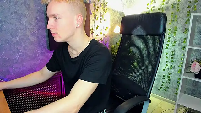 AlexxSweet online show from January 4, 6:09 am