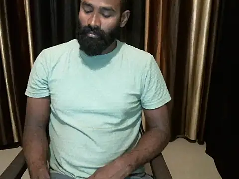 Snapshot of indian2 chatting on October 12, 7:35 am indian2 online show from October 12, 7:35 am