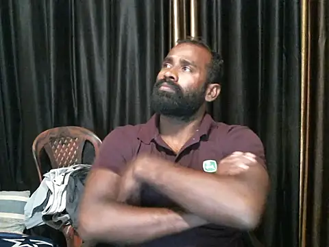 Snapshot of indian2 chatting on February 4, 5:31 am indian2 online show from February 4, 5:31 am