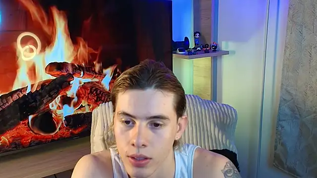 Snapshot of dimitri_tv chatting on October 4, 3:22 am dimitri tv online show from October 4, 3:22 am