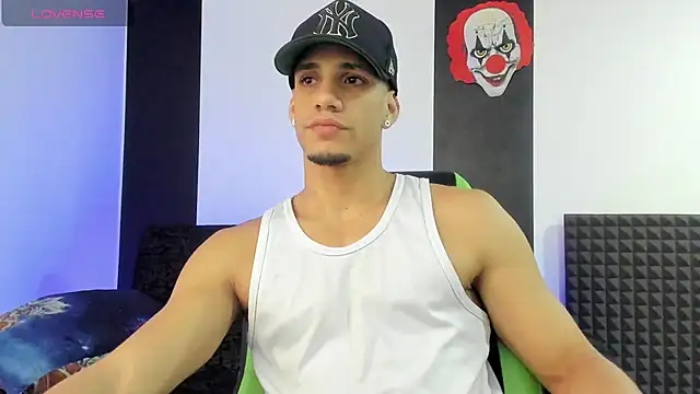 jhonnysnow17 online show from February 1, 7:47 am