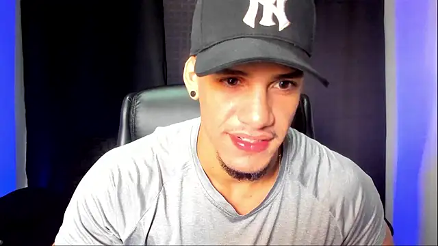 jhonnysnow17 online show from September 19, 3:12 pm