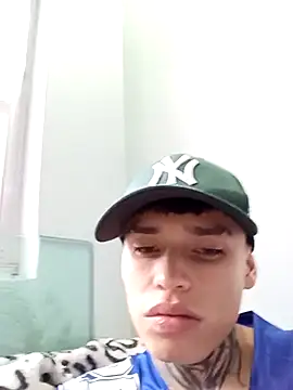 Snapshot of _justinmoon2 chatting on February 25, 10:29 pm  justinmoon2 online show from February 25, 10:29 pm