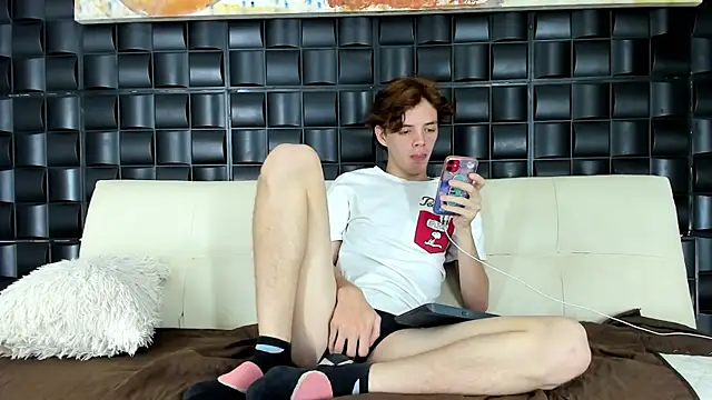 daniel hot03 online show from March 21, 9:45 pm