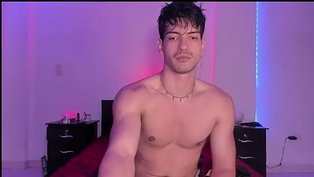 Snapshot of magnusifrit chatting on February 18, 9:09 pm magnusifrit online show from February 18, 9:09 pm