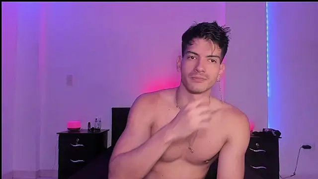 Snapshot of magnusifrit chatting on February 3, 9:07 pm magnusifrit online show from February 3, 9:07 pm