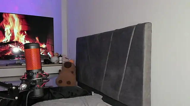 Snapshot of magnusifrit chatting on October 19, 10:24 pm magnusifrit online show from October 19, 10:24 pm