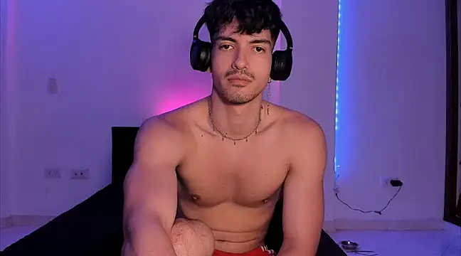 Snapshot of magnusifrit chatting on December 4, 9:02 pm magnusifrit online show from December 4, 9:02 pm