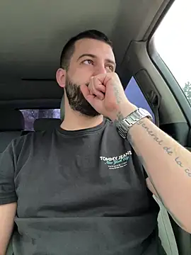 ElChapoGuzman95 online show from February 2, 6:15 am