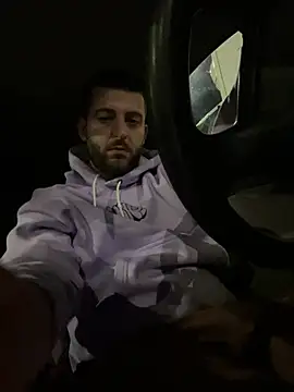 ElChapoGuzman95 online show from February 22, 5:09 pm