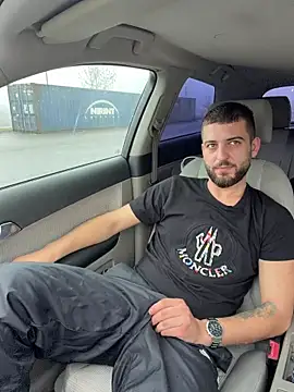 ElChapoGuzman95 online show from November 22, 8:25 am