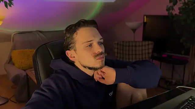 naked psy online show from February 16, 3:32 pm