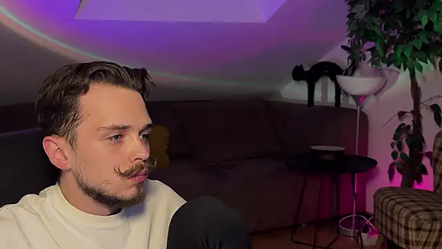 naked psy online show from March 26, 9:41 pm