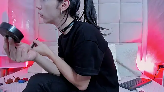 Hecatee 77 online show from November 15, 8:22 pm