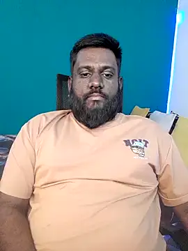 Rayansmith  online show from March 4, 11:01 pm