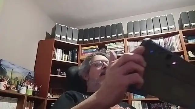 Mandra is a whore online show from November 12, 6:35 pm