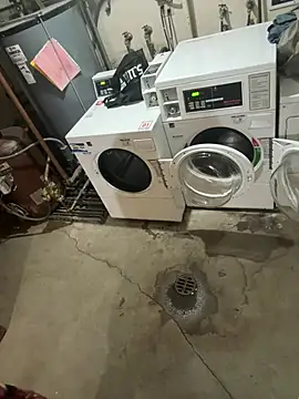 SpunsieLove online show from December 17, 9:39 am