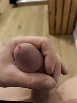 M-1985 online show from March 14, 7:55 pm