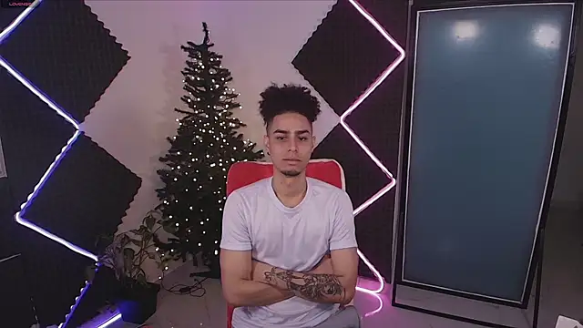 bigryann23 online show from December 20, 2:29 am